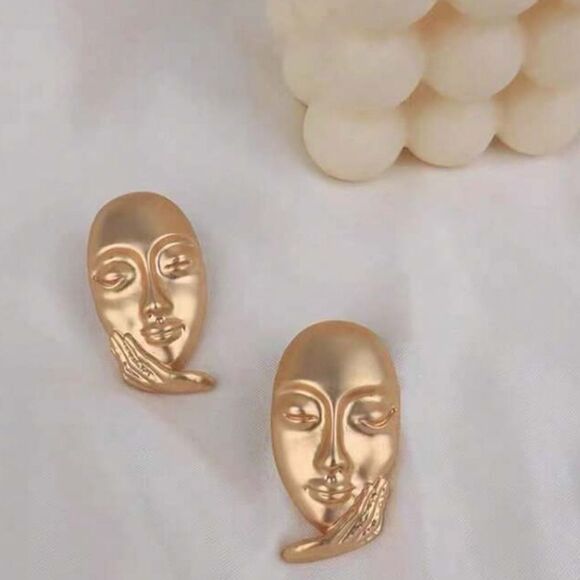 Artistic Gold Face Earrings N1028 - Picture 1 of 4